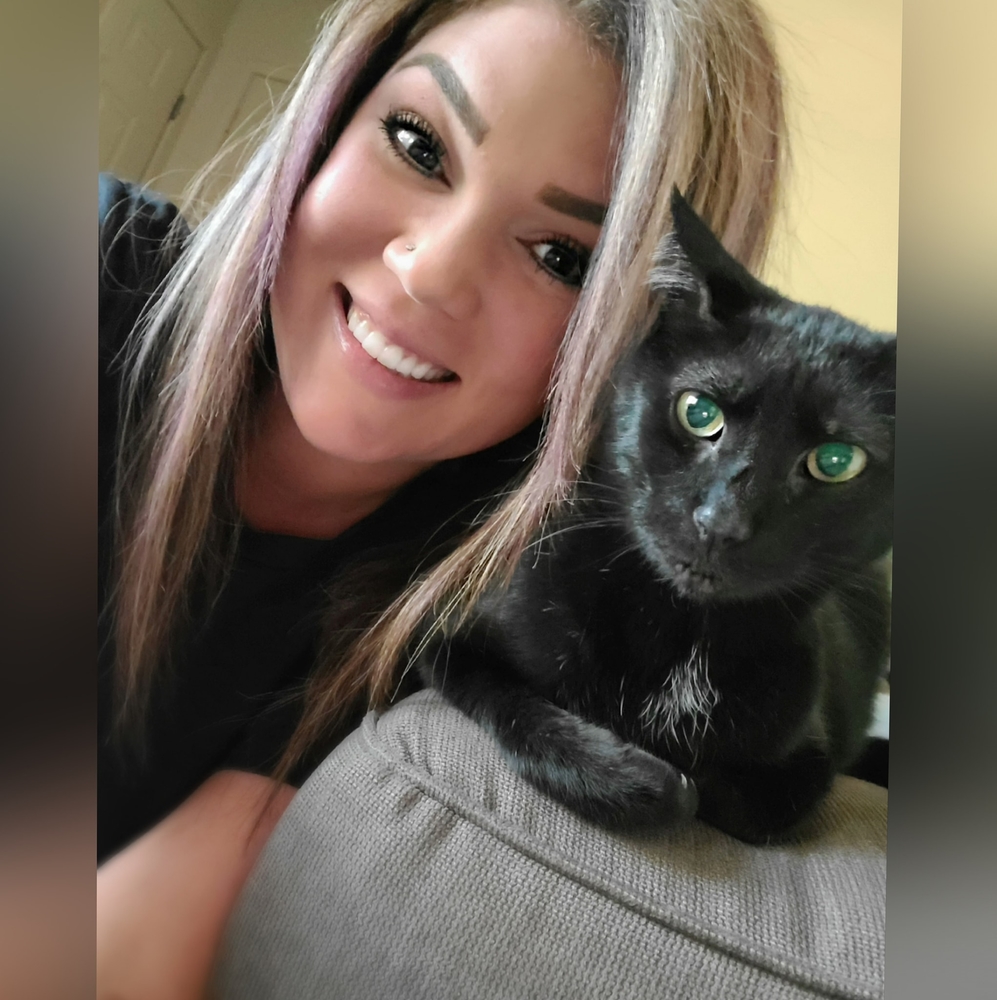 Meet your Posher, Candice